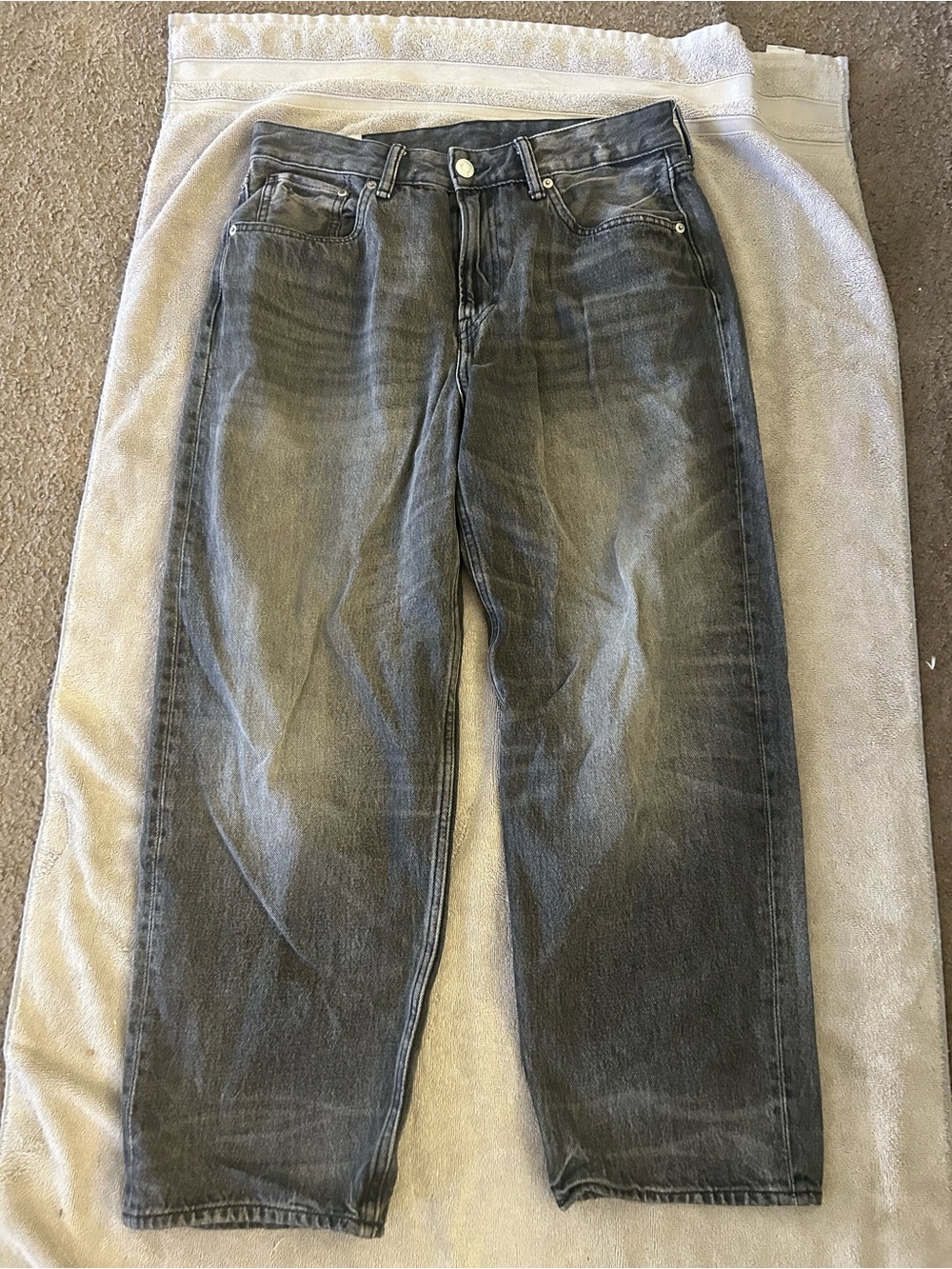 H&M Men's Faded Gray Relaxed Jeans